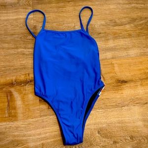 JOYLN ONE PIECE CROSS BACK BATHING SUIT